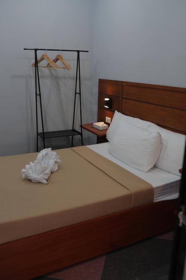 Cerca Hotel Balabag  المظهر الخارجي الصورة