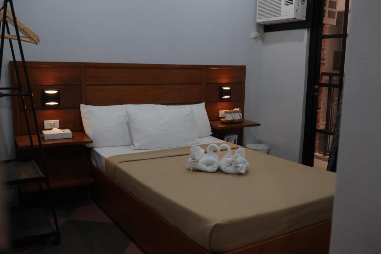Cerca Hotel Balabag  المظهر الخارجي الصورة