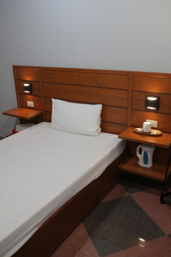 Cerca Hotel Balabag  المظهر الخارجي الصورة