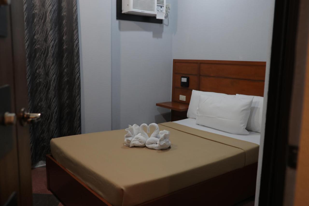 Cerca Hotel Balabag  المظهر الخارجي الصورة